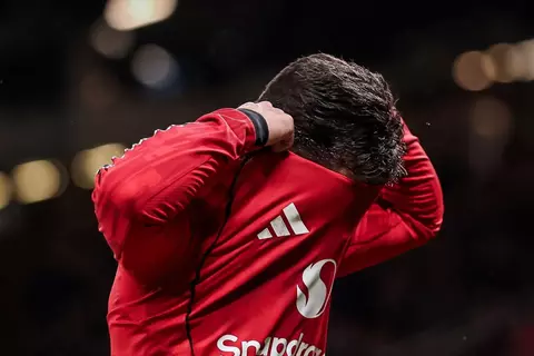 لم يتحقق منذ 44 سنة.. رقم سلبي لمانشستر يونايتد بعد توديع كأس الاتحاد الإنجليزي